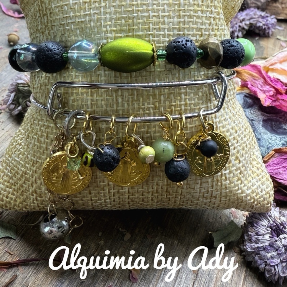 Alquimia Green and Gold Charm Bracelet Duo gemstones